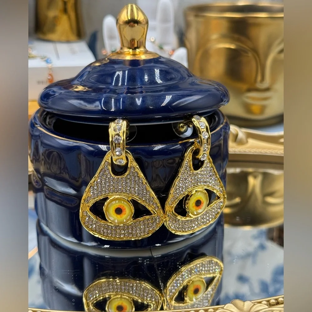 🆕 SCHIAPARELLI for V&A Museum 🧿 Electric Gold Rhinestones Eye Earrings - Picture 1 of 15